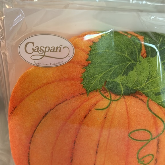 NEW, CASPARI PUMPKIN PAPER NAPKINS - Picture 2 of 3